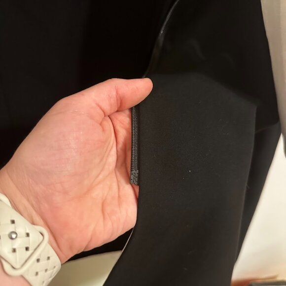 Calvin Klein Sleeveless Wrap Office Dress | Black & White Gold Accent | Size 12 - Picture 10 of 16